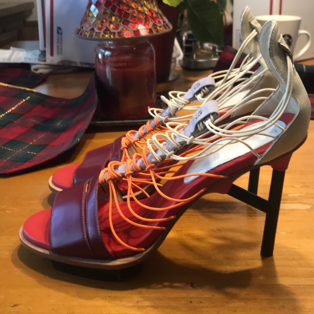Y-3 heels by Yohji Yamamoto. Red/Beige/Peep toe